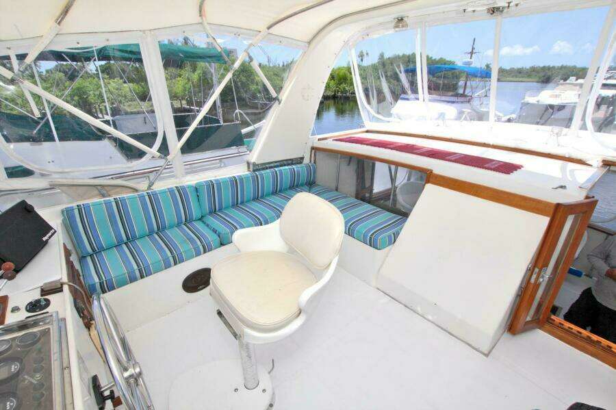 2 Wild Flings 42ft Jefferson Yacht For Sale