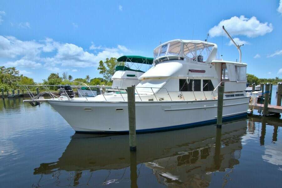 2 Wild Flings 42ft Jefferson Yacht For Sale