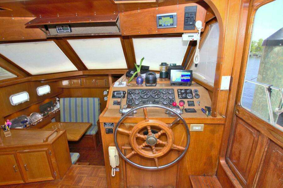 2 Wild Flings 42ft Jefferson Yacht For Sale