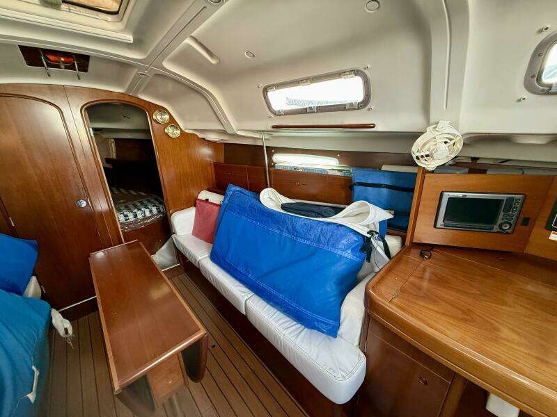 Jubilee 36ft Beneteau Yacht For Sale