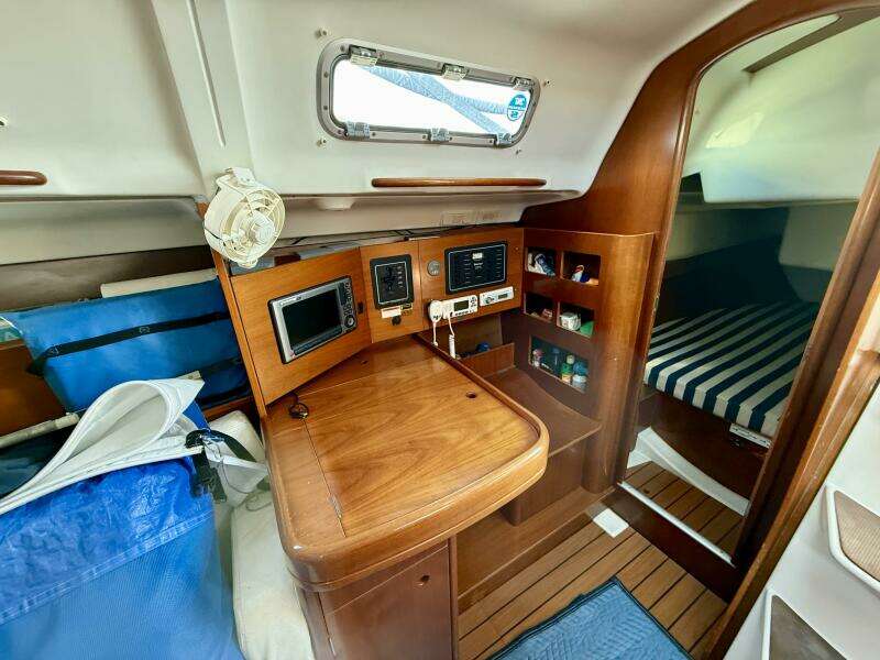 Jubilee 36ft Beneteau Yacht For Sale