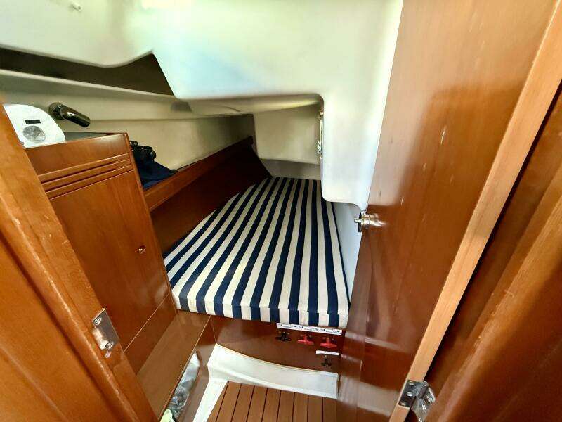 Jubilee 36ft Beneteau Yacht For Sale
