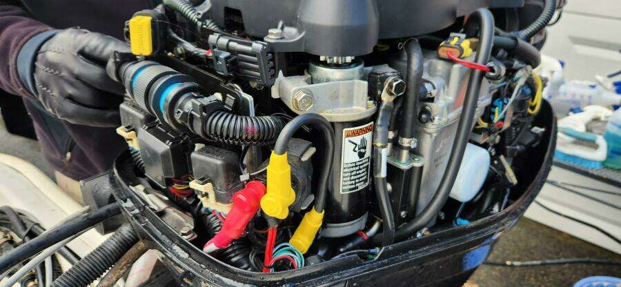 13ft Boston Whaler Yacht For Sale