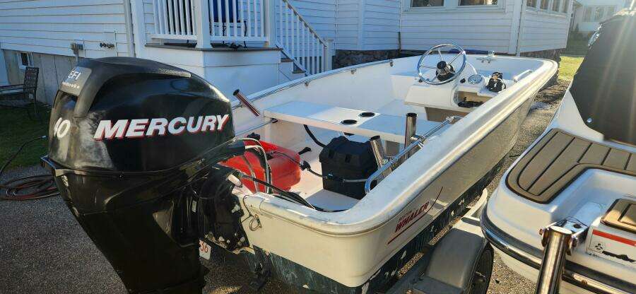 13ft Boston Whaler Yacht For Sale