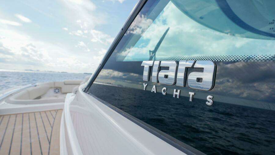 Rais N Cain 48ft Tiara Yachts Yacht For Sale