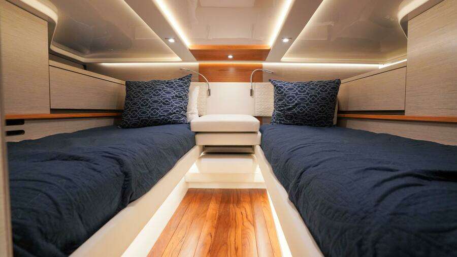 Rais N Cain 48ft Tiara Yachts Yacht For Sale