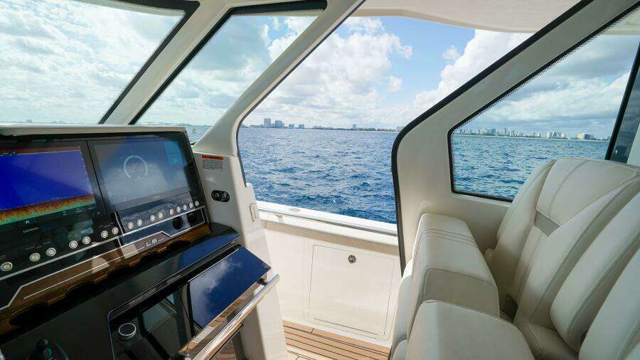 Rais N Cain 48ft Tiara Yachts Yacht For Sale