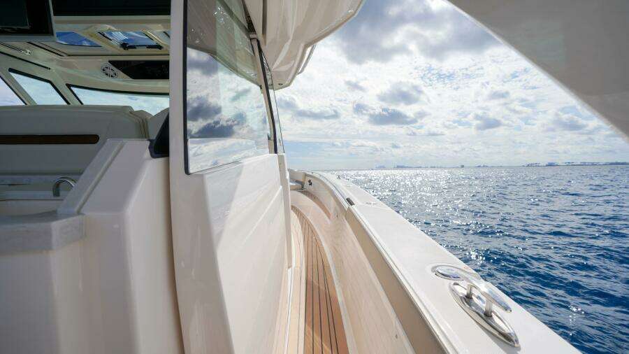 Rais N Cain 48ft Tiara Yachts Yacht For Sale