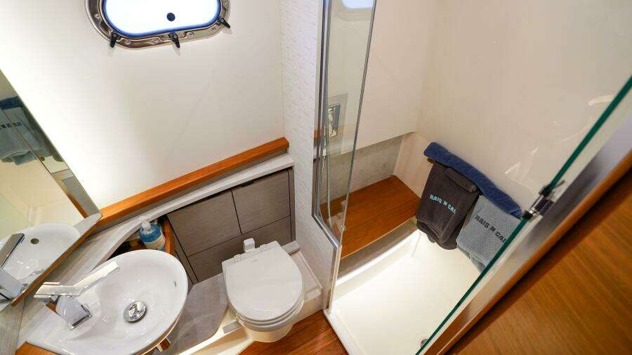 Rais N Cain 48ft Tiara Yachts Yacht For Sale