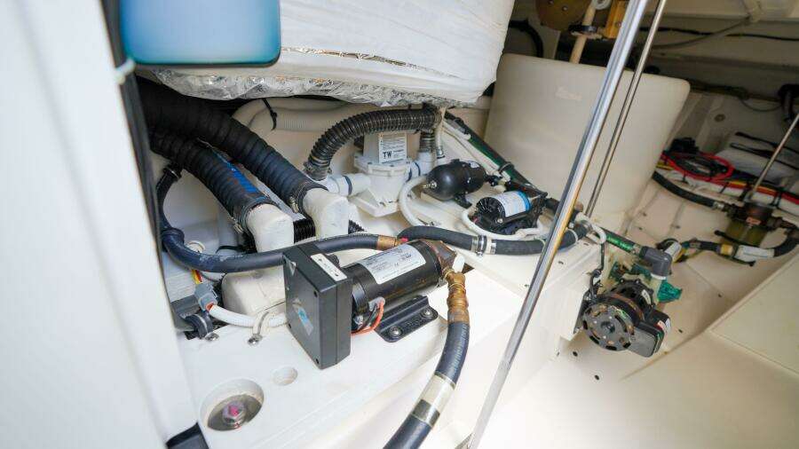 Rais N Cain 48ft Tiara Yachts Yacht For Sale