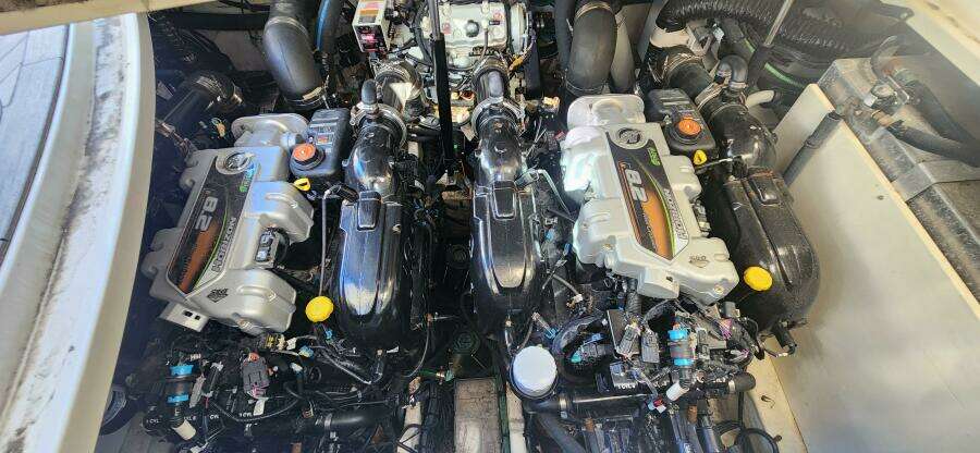 Love 35ft Sea Ray Yacht For Sale