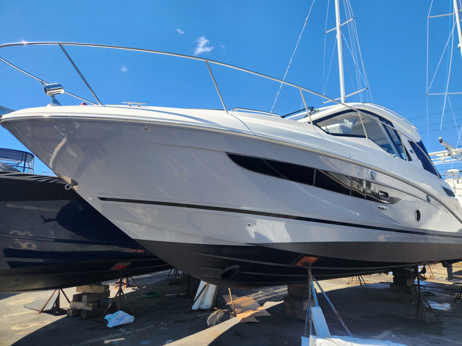2019 Sea Ray Coupe