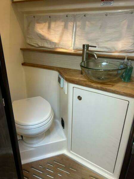 Love 35ft Sea Ray Yacht For Sale