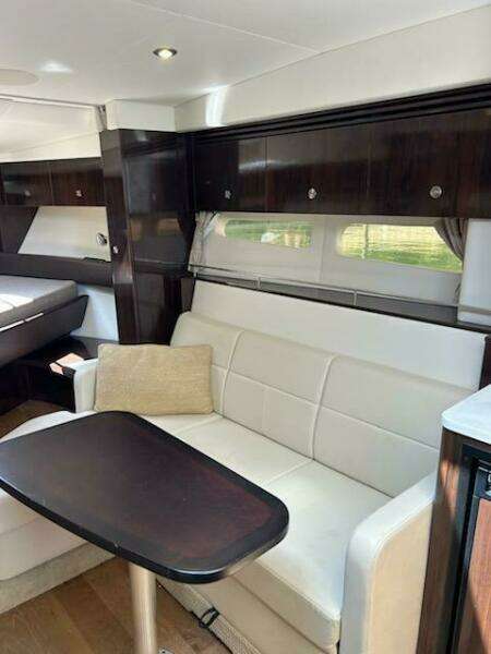 Love 35ft Sea Ray Yacht For Sale