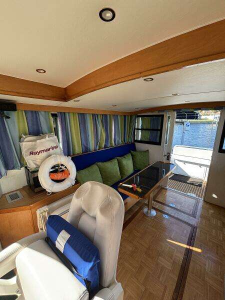 34ft Crusader Boats Yacht For Sale