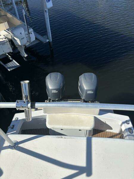 34ft Crusader Boats Yacht For Sale