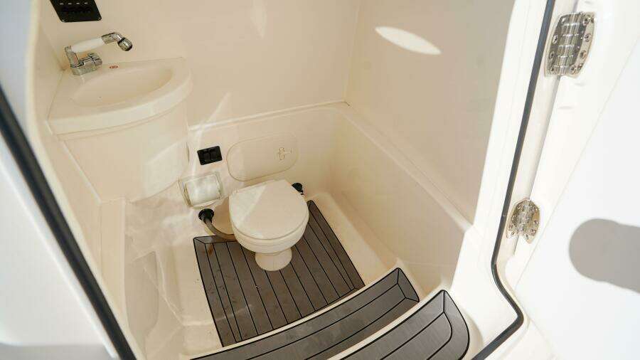 26ft Cobia Yacht For Sale