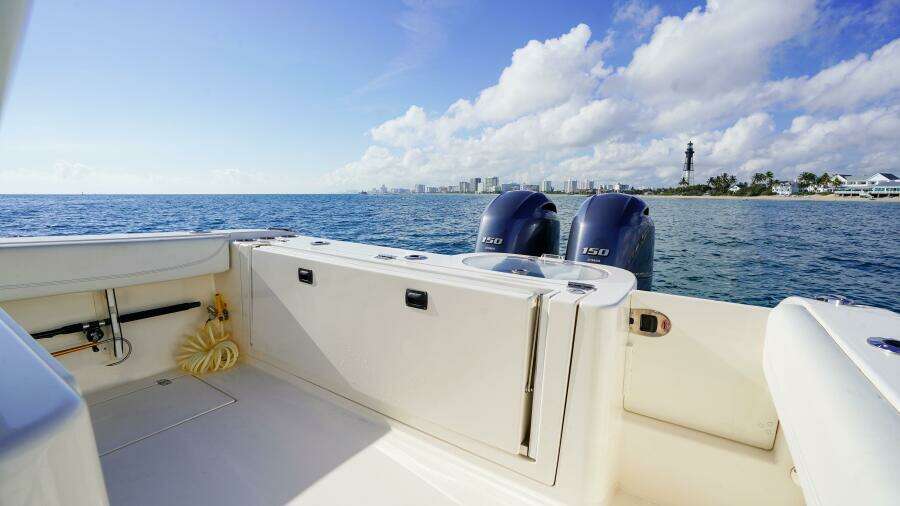 26ft Cobia Yacht For Sale