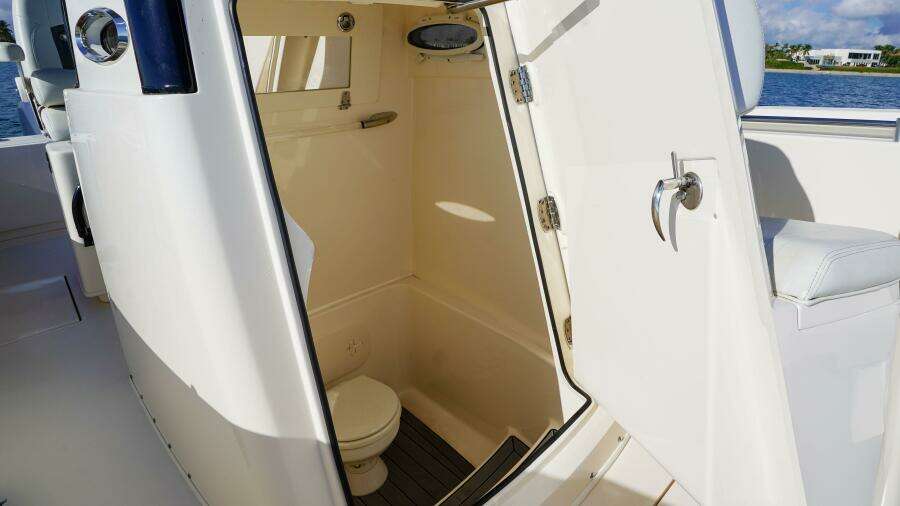 26ft Cobia Yacht For Sale