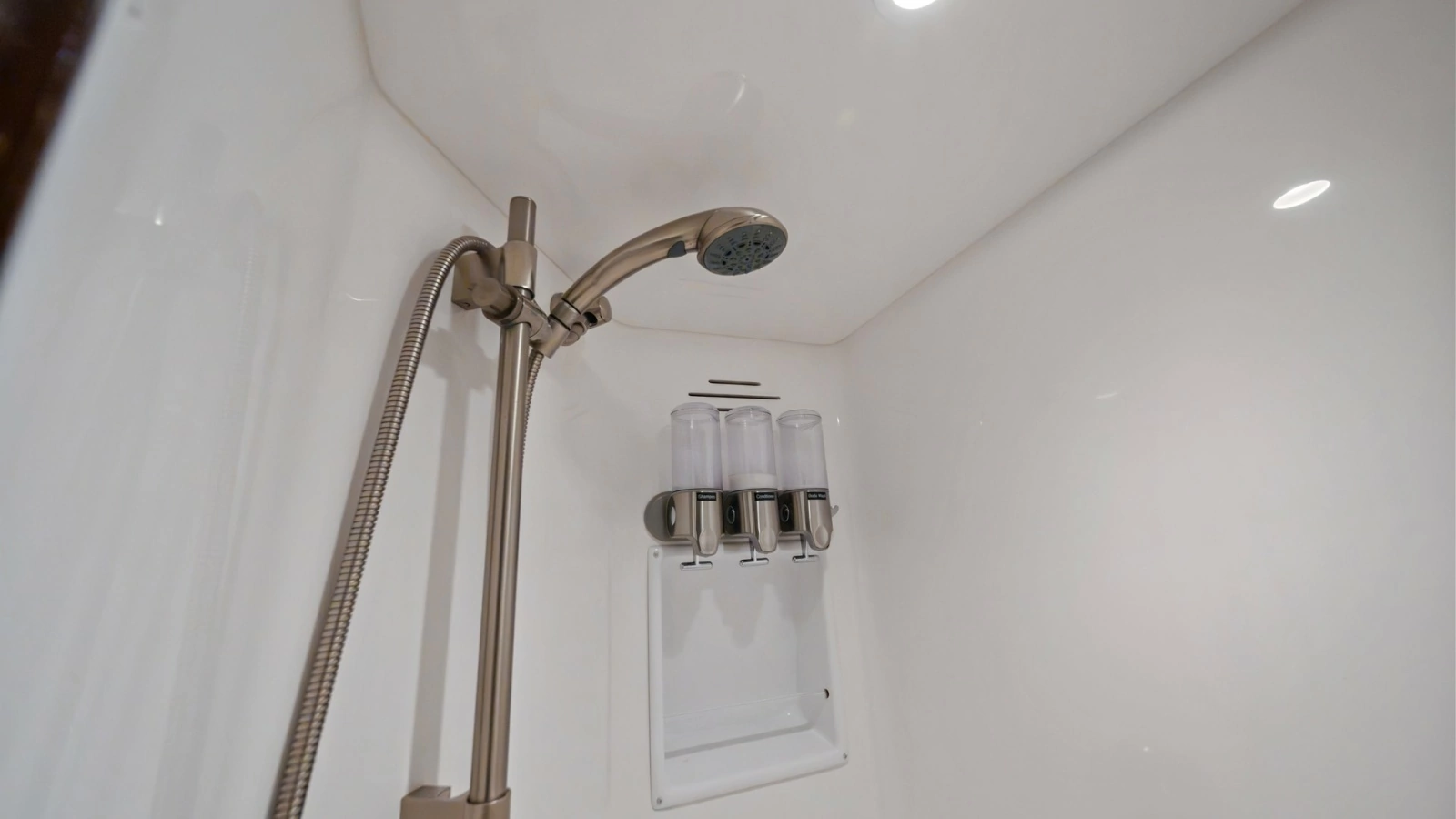 Luxurious Enclosed Shower