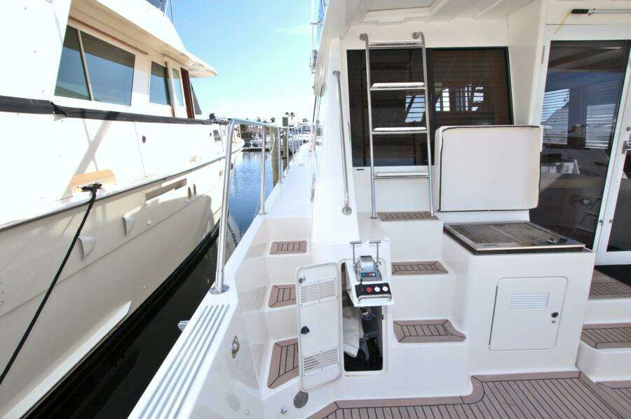 Wavos Rancheros 58ft West Bay Yacht For Sale