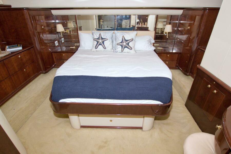 62' 2005 Neptunus 62 Flybridge