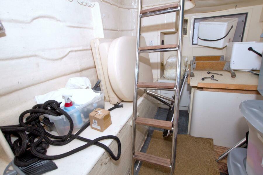 62' 2005 Neptunus 62 Flybridge