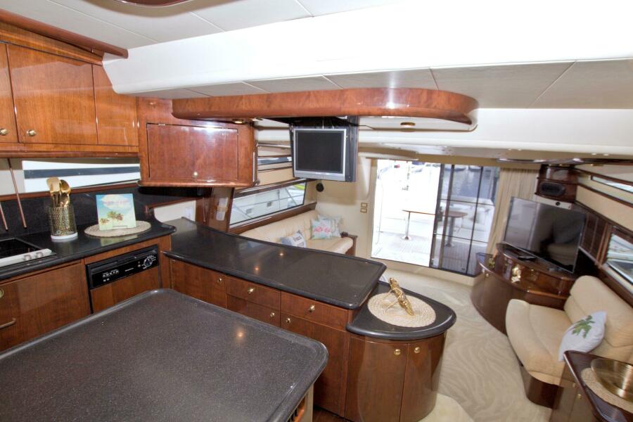 62' 2005 Neptunus 62 Flybridge