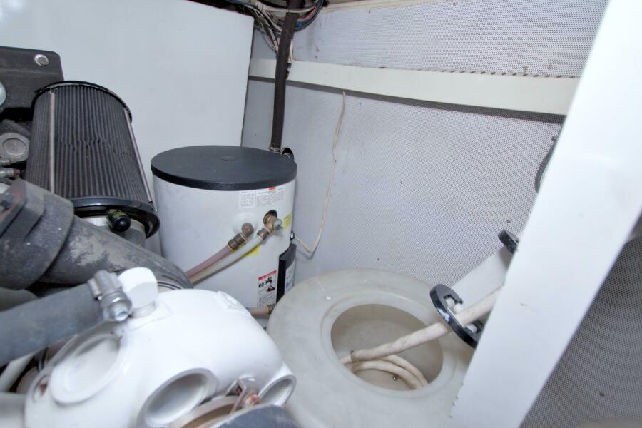 62' 2005 Neptunus 62 Flybridge