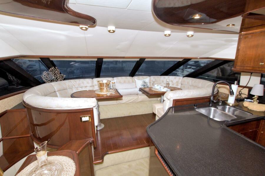 62' 2005 Neptunus 62 Flybridge