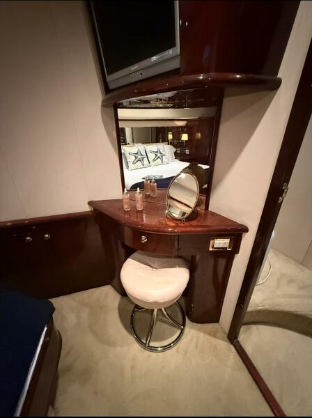 62' 2005 Neptunus 62 Flybridge