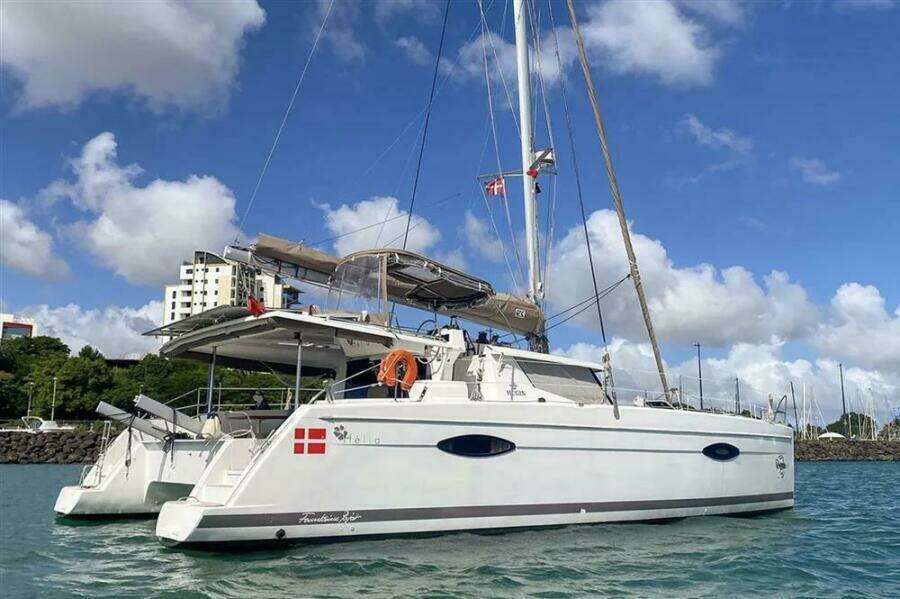 45ft Fountaine Pajot Yacht For Sale