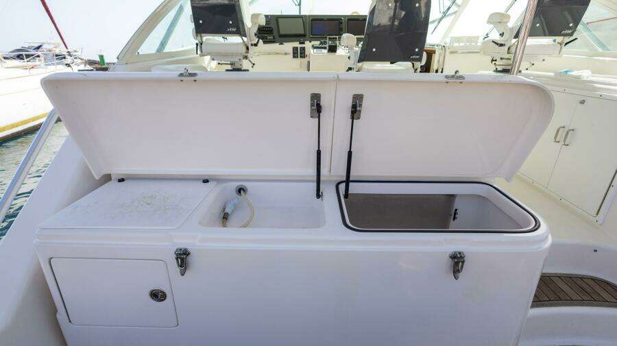 Blue Legend 40ft Cabo Yacht For Sale