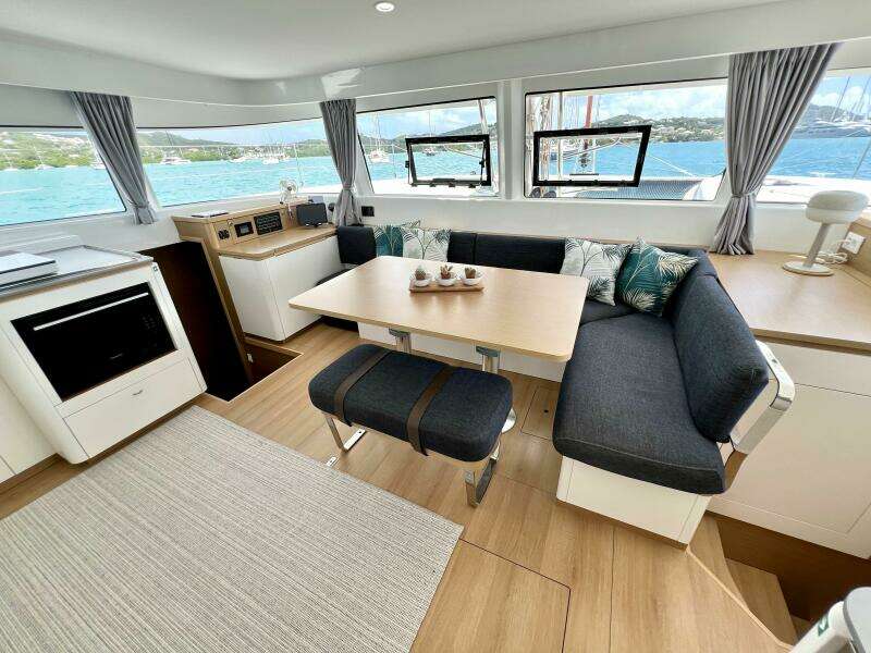 Kweli 44ft Excess Yacht For Sale