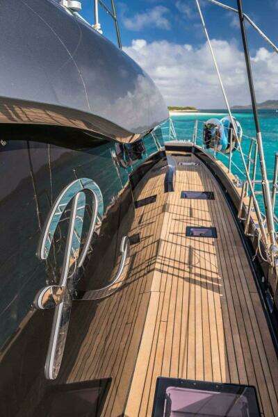 RELENTLESS 60ft Sunreef Yacht For Sale