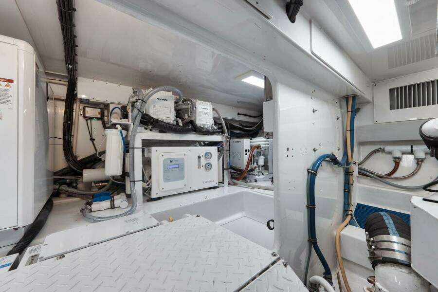 PISTOL 60ft Weaver Yacht For Sale