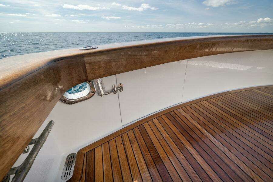 PISTOL 60ft Weaver Yacht For Sale