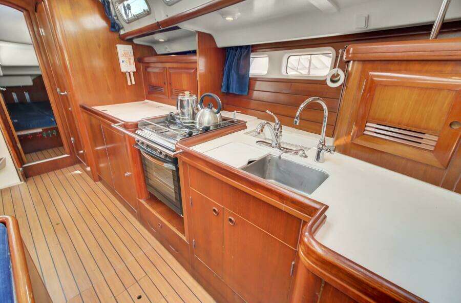 Phantom 47ft Beneteau Yacht For Sale