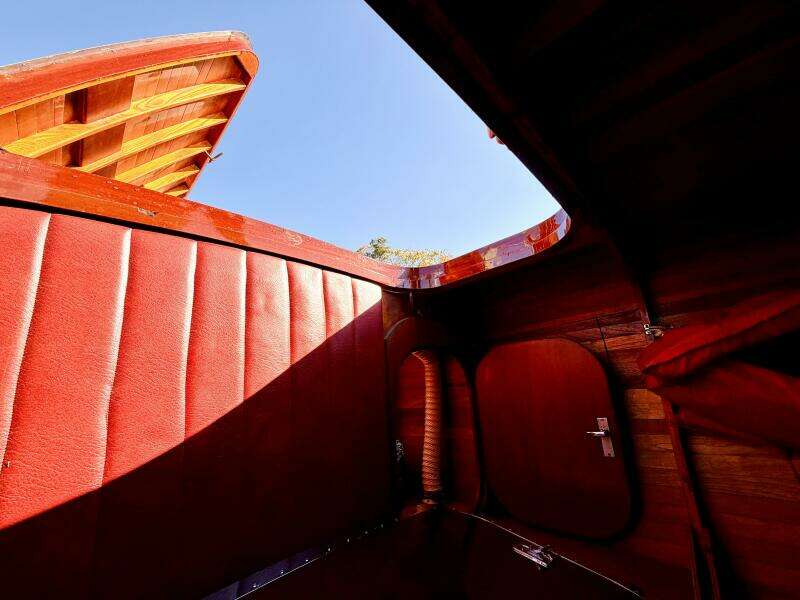 30ft Custom Yacht For Sale