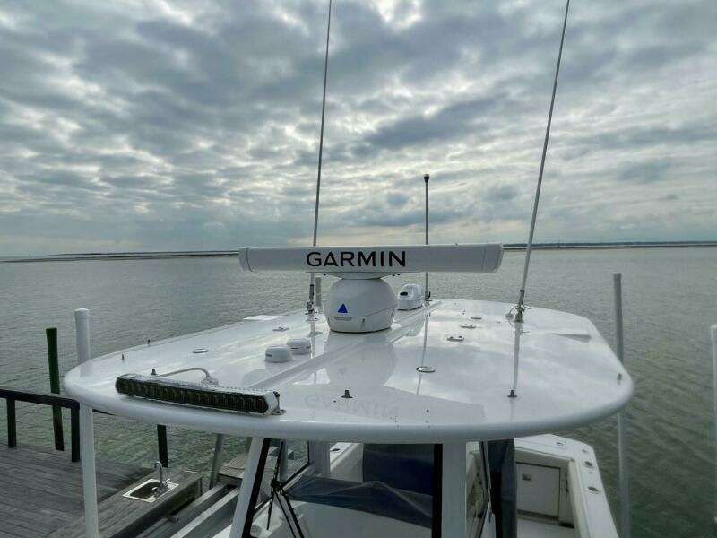 R amp R 28ft Regulator Yacht For Sale