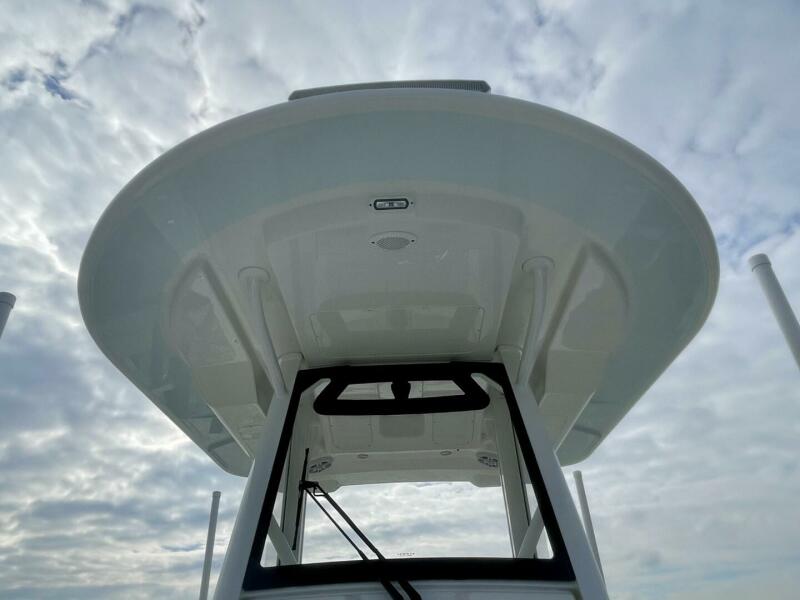 28' 2023 Regulator 28FS