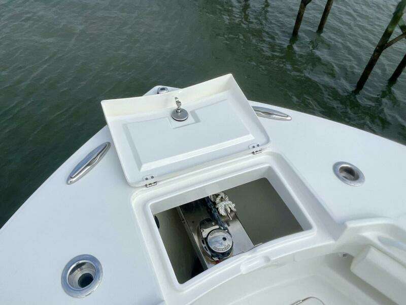 R amp R 28ft Regulator Yacht For Sale