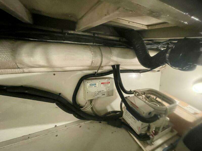 Musn t Touch It 38ft Egg Harbor Yacht For Sale