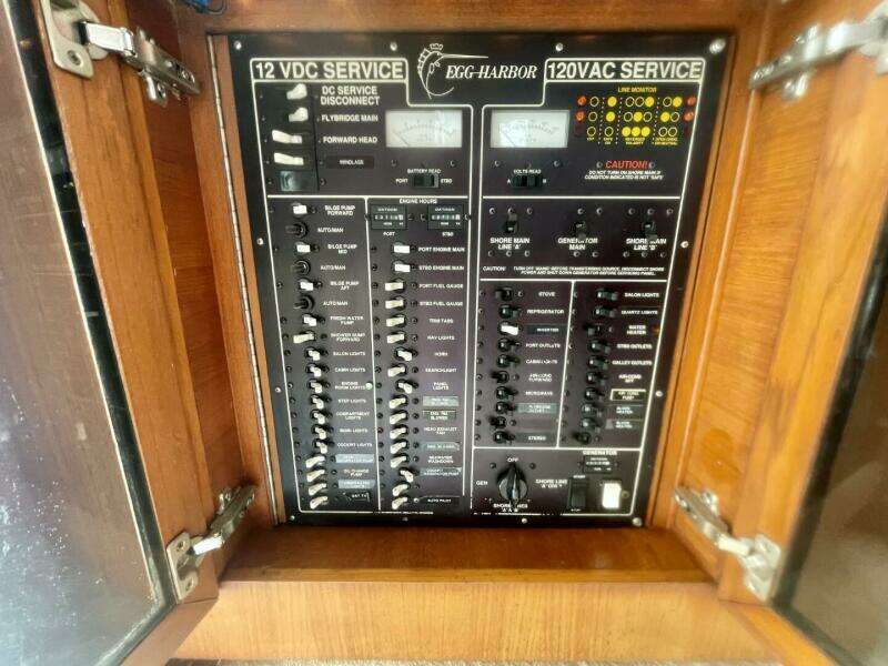 Musn t Touch It 38ft Egg Harbor Yacht For Sale