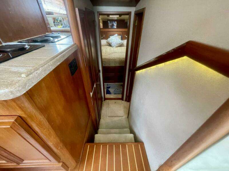 Musn t Touch It 38ft Egg Harbor Yacht For Sale