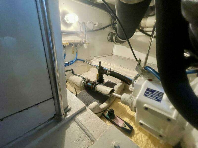 Musn t Touch It 38ft Egg Harbor Yacht For Sale