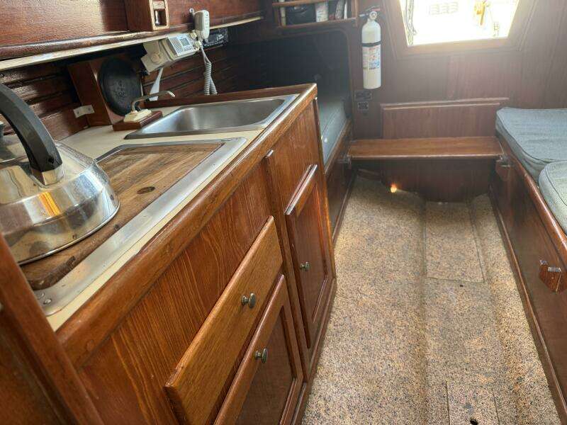 Stardust 25ft Pacific Seacraft Yacht For Sale