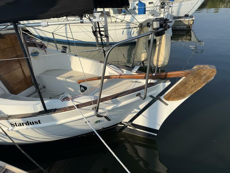 25' 1977 Pacific Seacraft 25