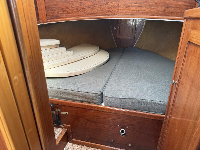 25' 1977 Pacific Seacraft 25