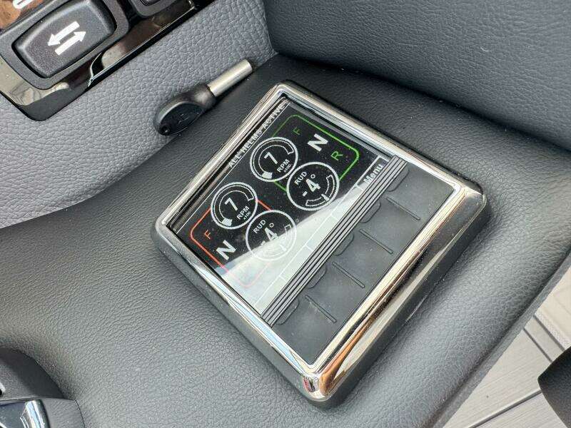 Belle Vie 29ft Regal Yacht For Sale